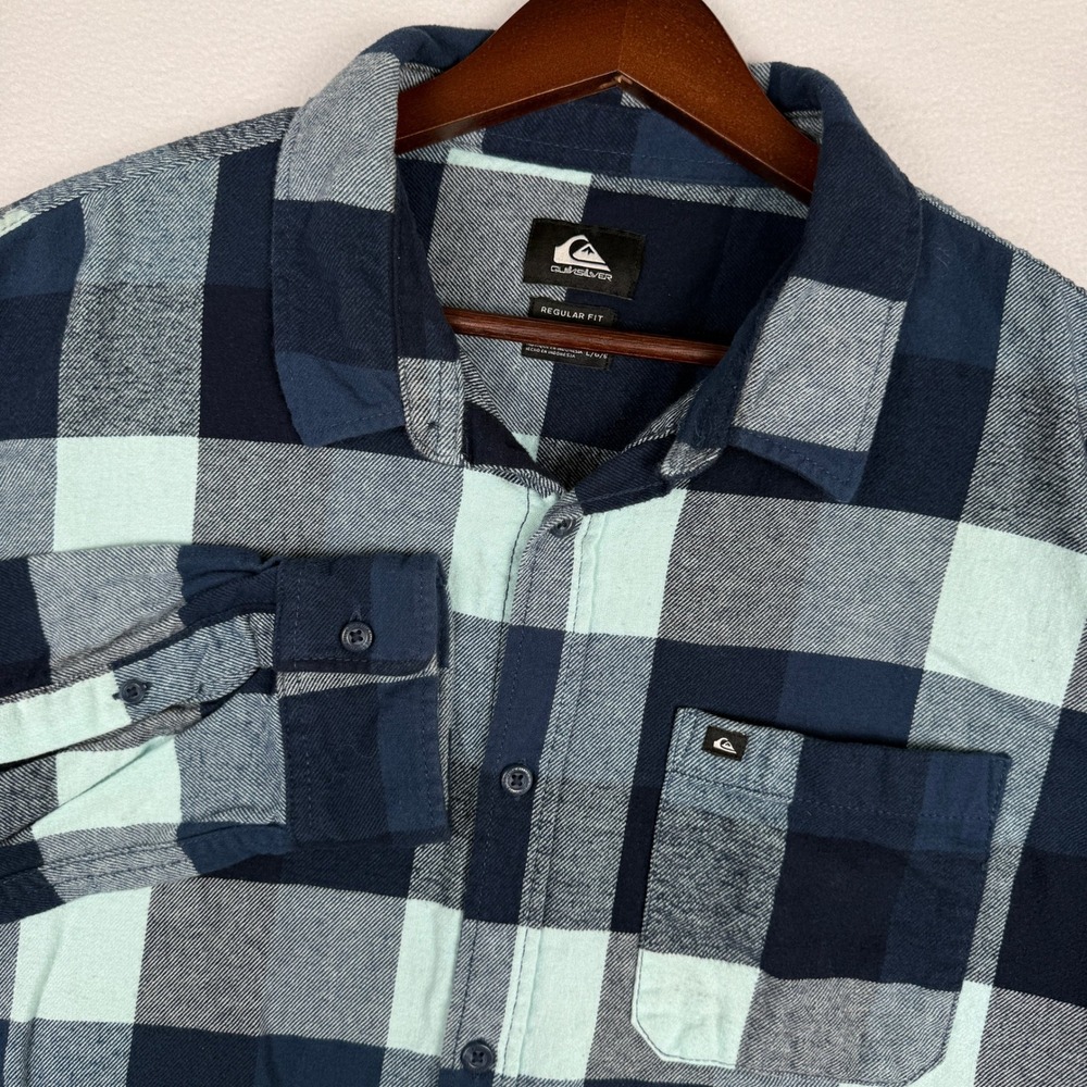 Quiksilver Mens L Flannel Shirt Blue Teal Buffalo Plaid Long Sleeve Chest Pocket